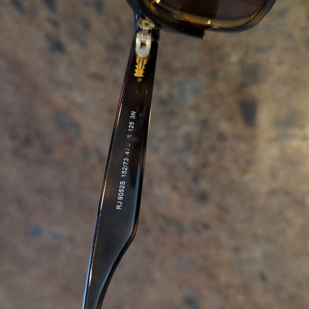 Ray Ban junior wayfarers - Picture 7 of 14